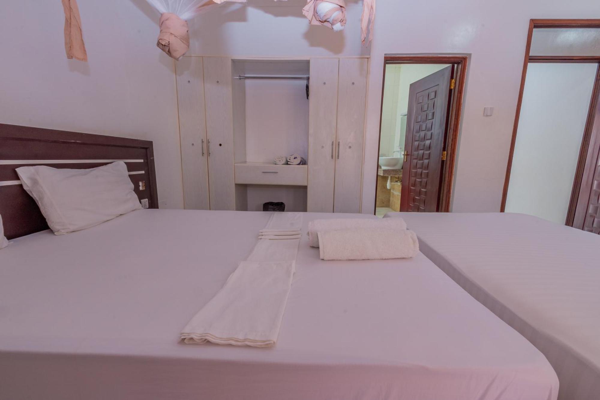 Leomilo Holidays Diani Beach Room photo
