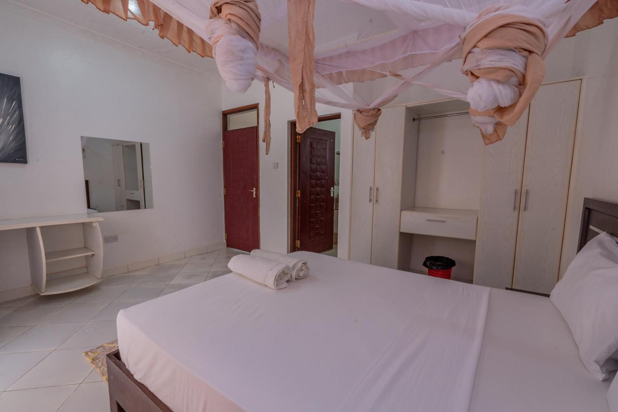 Leomilo Holidays Diani Beach Room photo